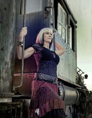 persiamoon55's profile picture. I am a gypsy at heart and art is my passion.