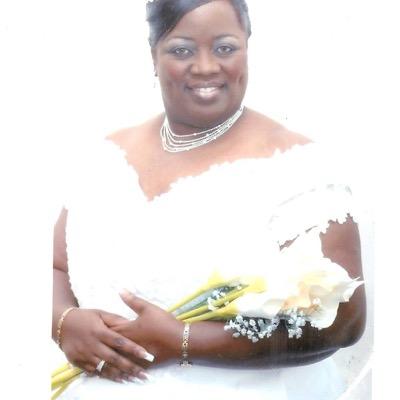 IAMLIVINGSUPERB's profile picture. 