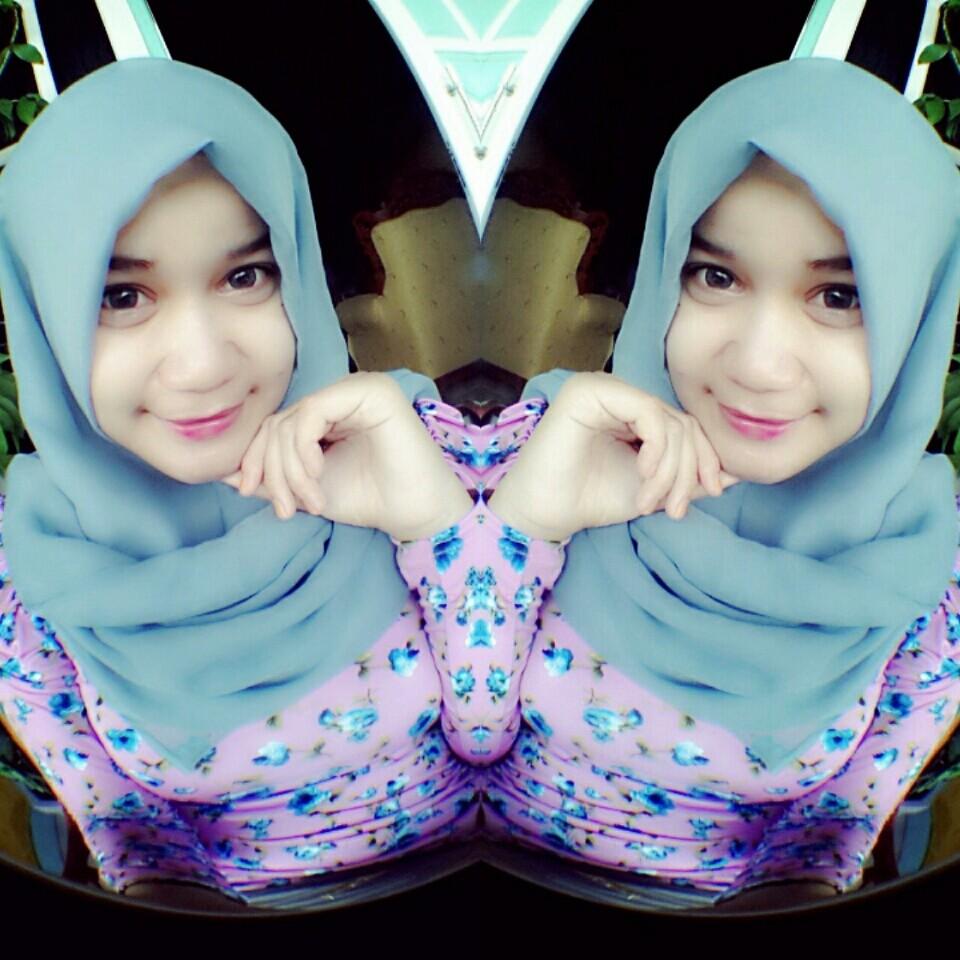 sivahochi's profile picture. ke IG aku aja yah jarang buka twitter lagi . makasih .Instagram : @sivah16