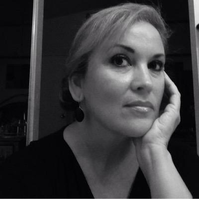 VYmoontouch's profile picture. 