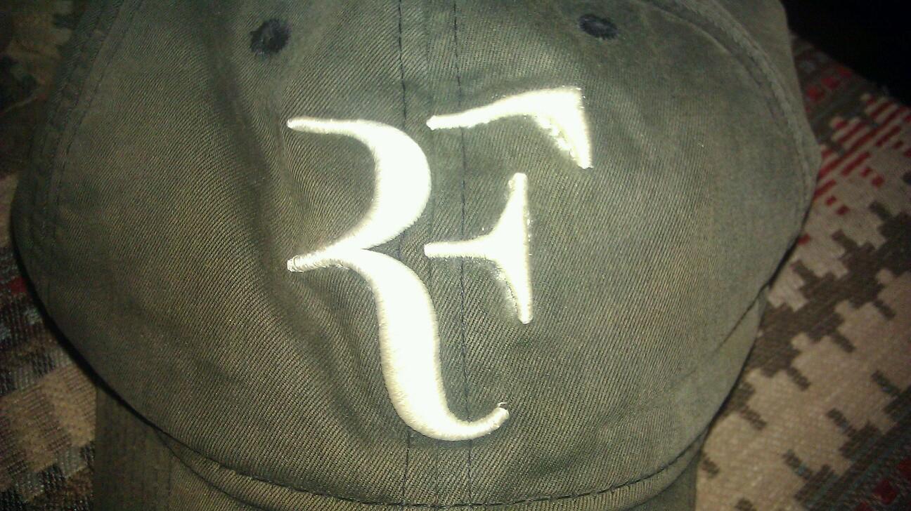 Redactor deportivo. Amante del buen cine y el café, seguidor del doblaje latino. Escritor de micro cuentos.
Contacto: uguzmu@gmail.com 

Tenis y fútbol.