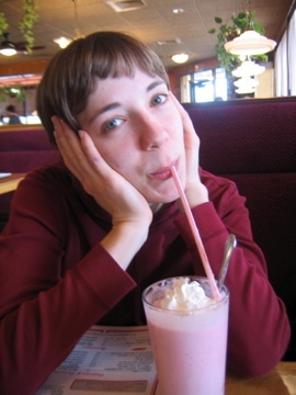 gwendolynZ's profile picture. painter.