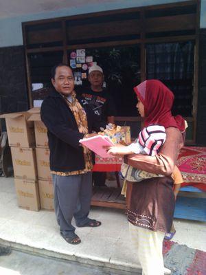 kepedulian kepada orang lain adalah jalan kebaikan