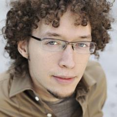 Fans of Arthur The Geniuses Lewis, his melodious voice and yummy curls.