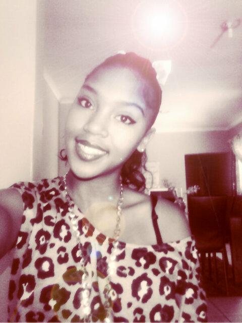 I'm just pretty awesome ! Always smiling no matter what .. I'm honest very loyal person you may trust me ! I love music and taking selfies ...#InloveWithFashion