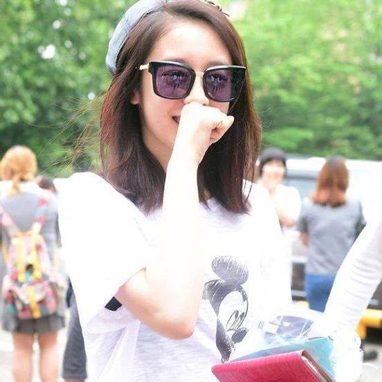 I'M A QUEEN'S 
AND I LOVE JIYEONNIE
