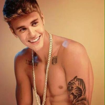 ellen rocks!! @theellenshow @justinbieber @john RT THIS AND HELL FOLLOW https://t.co/iqcXZq93ZC