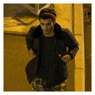 hey im giving u a free follow, pls do me a favor and follow @ayxzjm @ayxzjm