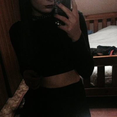 aashleighh_'s profile picture. snap chat. (aerithx7) hi . airmaxes. final fantasy 7 .adventur. death metal. hardcore hip hop! smokin' the good k u s h .