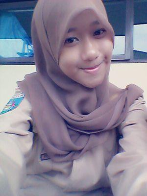 Yusnni13's profile picture. always support CJRisCJR