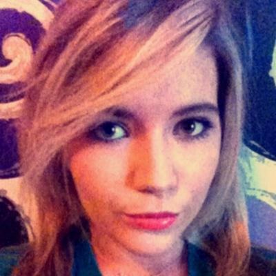 rachelcarey98's profile picture. Be like a diamond precise and rare, not like a stone that can be found anywhere .. Be unique ✨