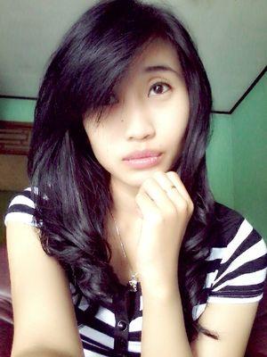 PutriYulianti38's profile picture. (˘⌣˘)ε˘` )