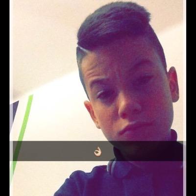 Melvin ~ 13ans ~ 4eme ~ Foot ⚽️ Mon Fb ➡️ Meelvin Mtp Mon Snap ➡️ meelvin.mtp Mon Insta ➡️ @Meelvinmtp Ajoutez moi bande de babtou ❤️