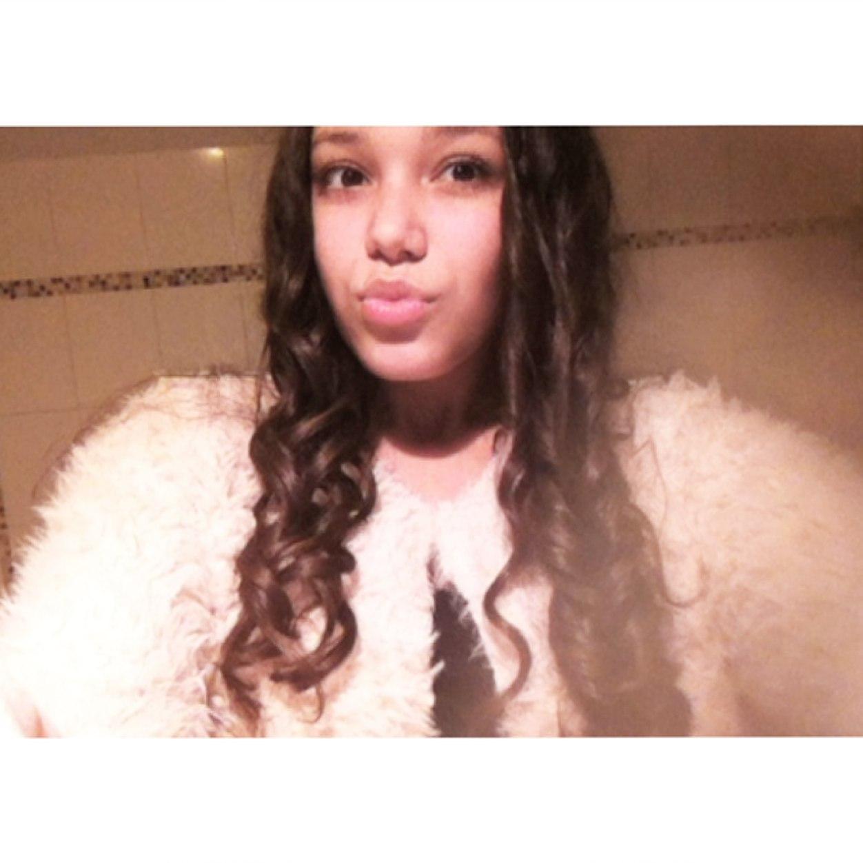 Instagram: kissromyy