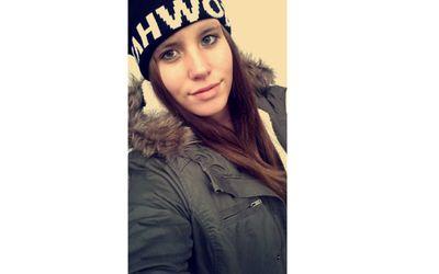 Instagram: Vannii_98