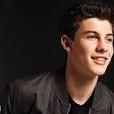 PLEASE CLICK THE LINK IN MY BIO, IT'LL HELP ME WIN M&G TO MEET SHAWN MENDES // @AARONSRAYBANS