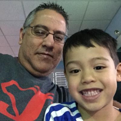 elsalsero44's profile picture. 