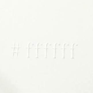 白 をテーマにした4人展