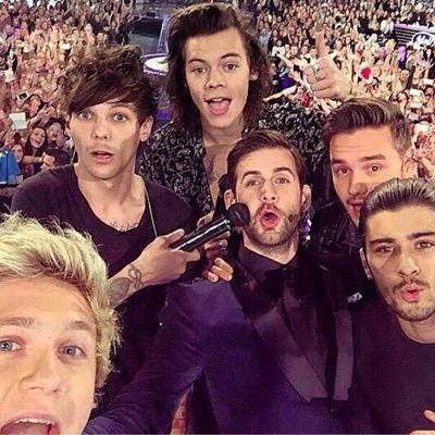 follow me on @beside_niall_ and ask for a follow back hope you like it!!