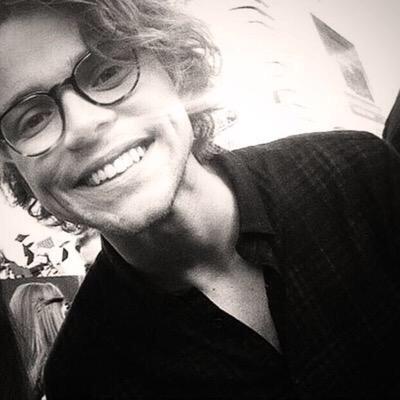 free follow :) go follow my main @kittensluke
