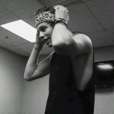 @luke5sos = LOML|9/21/14|8/7/15| PART OF ASHTONS FAVORITE CROWD