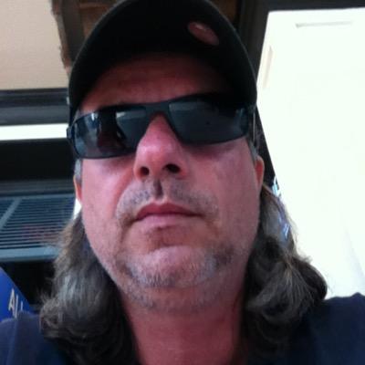 luckev99's profile picture. farsa till 2 innebandytokar