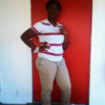 iamm not single ! 
cute , fun , currently crush , I love to ,ball is life