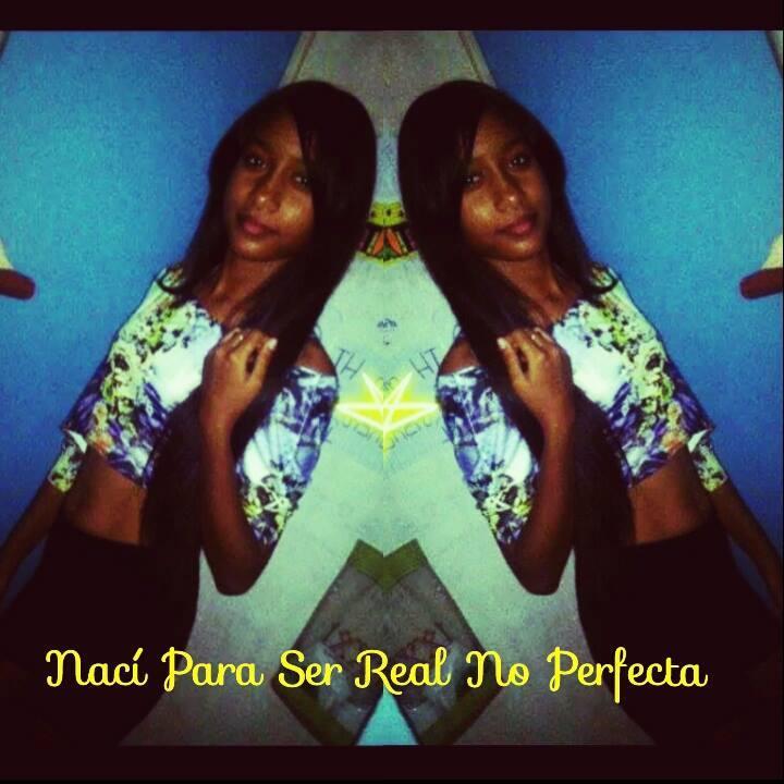 Alexiitah_xD's profile picture. ----♥..A veces llega la lluvia  Para limpiar las heridas  A veces solo una gota  Puede vencer la sequía.♥..