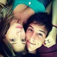 Tinista,lodofanatica,lovatic,larinatica e tudo isso com muito orgulho