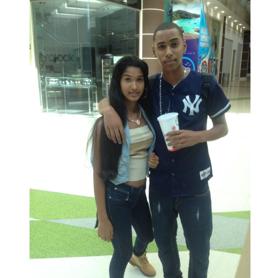 Mi Bff #SherylModelitoo  Aww :D ♥