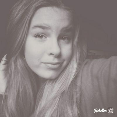 Footballeuse Pro, le rêve.. #TeamOM #GGBF⚽ #Sarah#Eva#Mélanie#Emma#Kass#Graciou❤ Lycéenne.