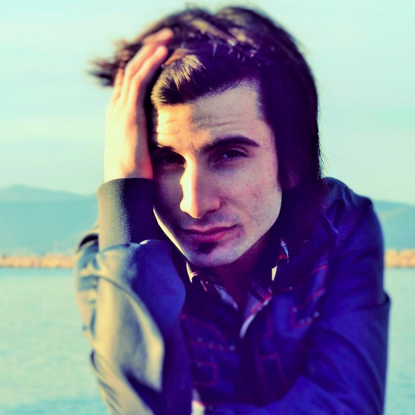 AsknYuci11's profile picture. 