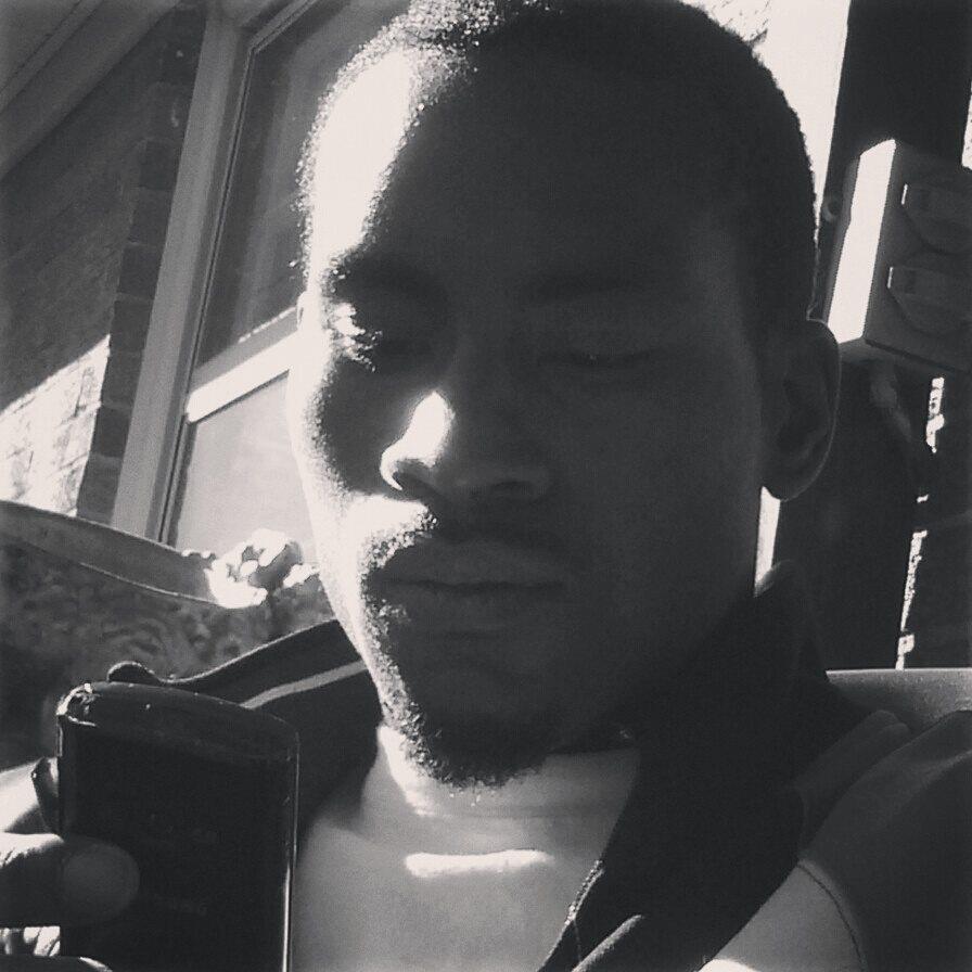 sidneyjackson28's profile picture. 