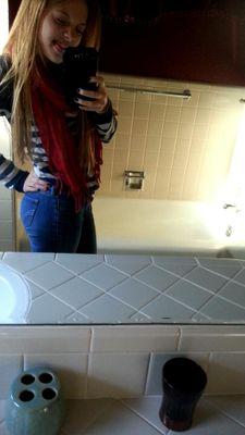 BrookIrwinn's profile picture. Honey just put your sweet lips on my lips.                                       #AwakendGang