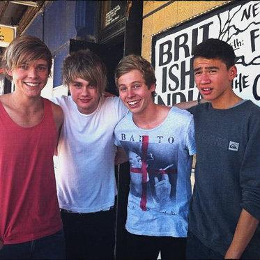 in love with 4 aussie