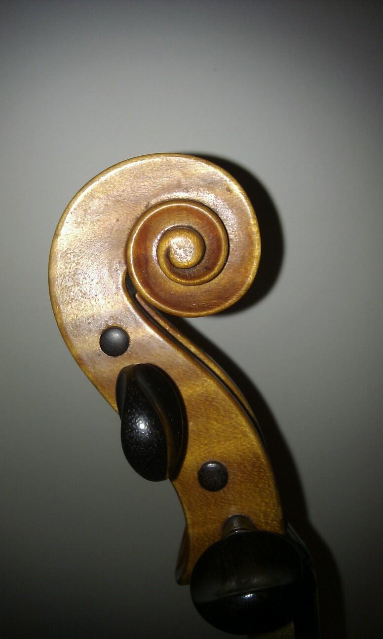 Time juggler: mum, violinist, whole class string teacher, project manager for international education company.