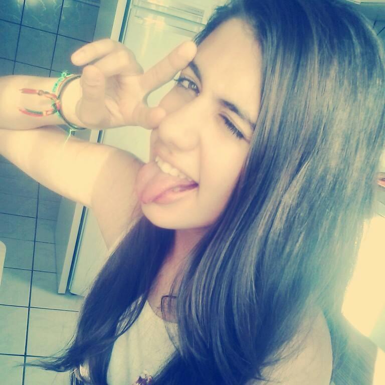 Biografia {?} Fala sério! Como vou resumir minha vida aki no twitter?