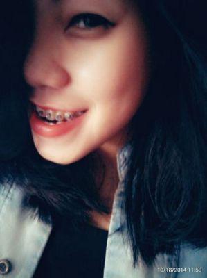 echaarianty_'s profile picture. Simple person