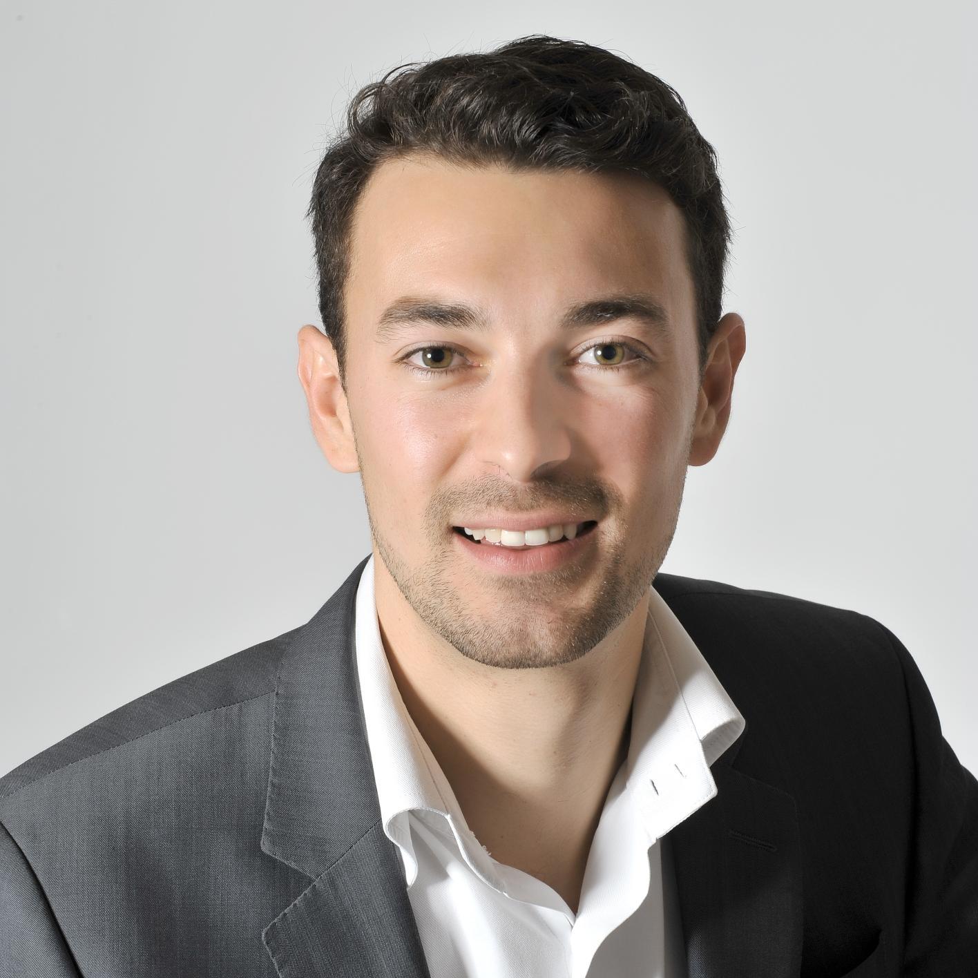 Entrepreneur & Responsable développement 
Vice-Président 2014#JeuneChambreEconomiqued'Orléans Président#WebschoolOrléans
Organisateur#StartupWeekendOrléans