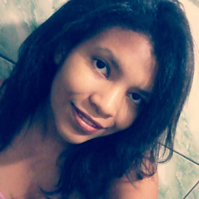 @zefelipecantor O teu sorriso meu mundo,viver sem não sou capaz..