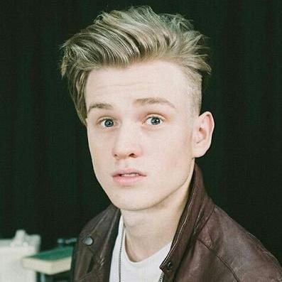 é tv de the vamps não de televisão 2/5 tristan,brad