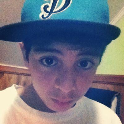 soy de chile y me gustan los videos juegos y juego mucho al futbol