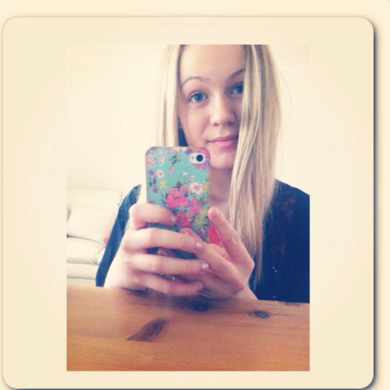 sarahflorrie's profile picture. 