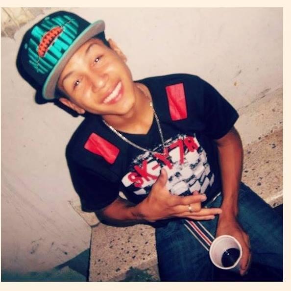 Cada Cabeza Es Un MundO '=D ' PerO El MundO SolO Es Uno ' :*