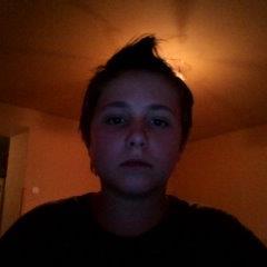 houmr111's profile picture. 