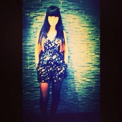 lauraazly's profile picture. 