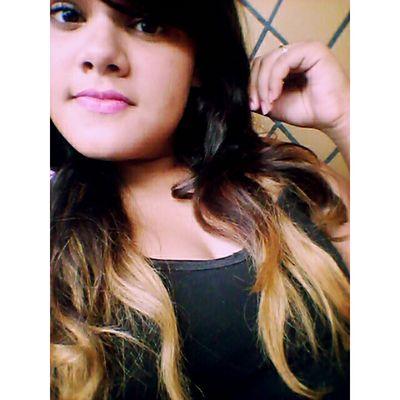 Traio o mundo , mais não vou me trair. Derrubo quem for , mas não aceito cair.  @marcelaa_dias *-*