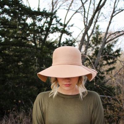 shopnoted's profile picture. • Noted Boutique is a online womens fashion & accessories boutique, that specializes in flawless fashion at affordable prices•Follow our Instagram @shopnoted •