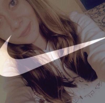 une_nopxerfect's profile picture. Sarah 13 ans | geek&gamer | DJ de la radio SongFun&Game ;)