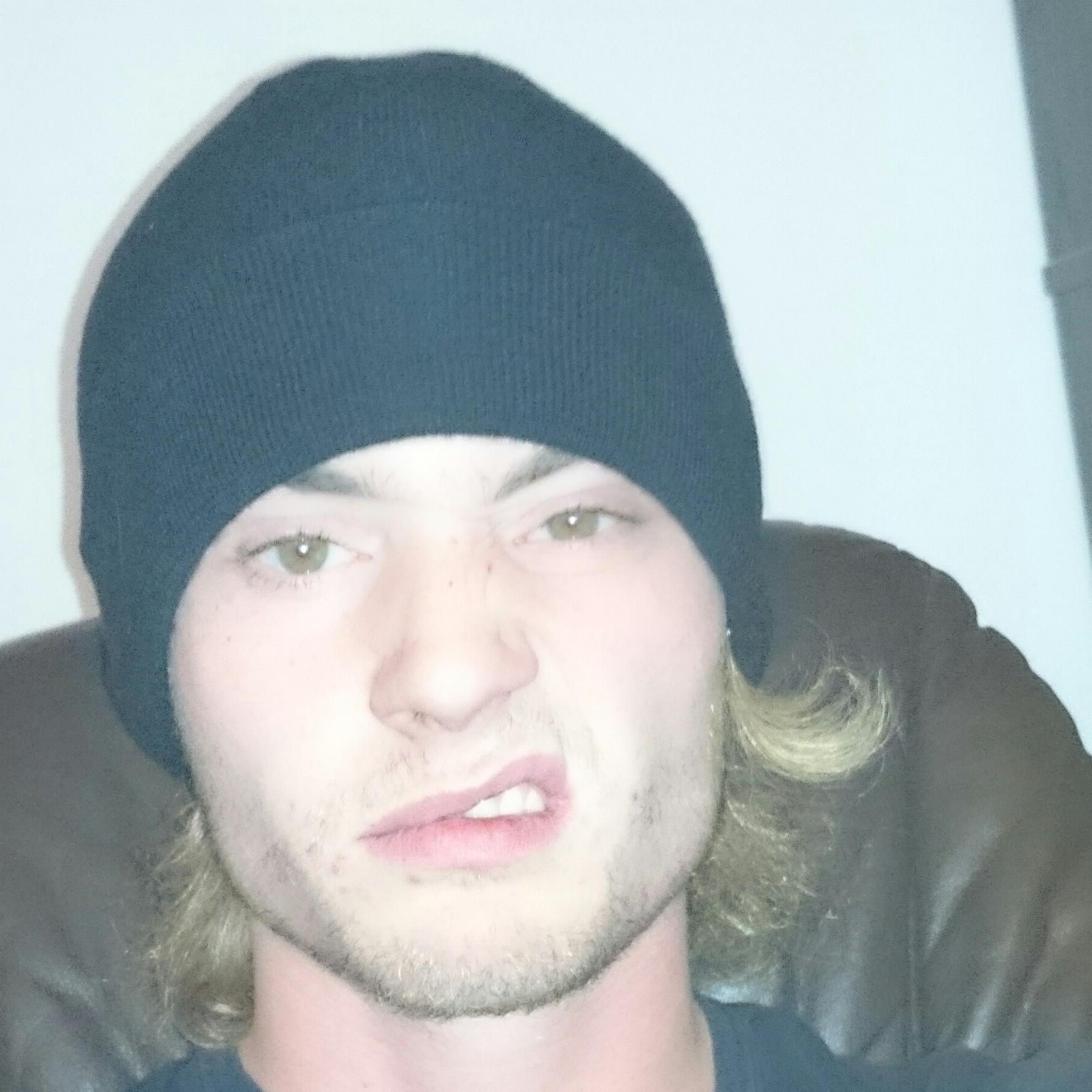 7pHee's profile picture. Not an engineer, not a physicist, nor a pilot.

Working on it.